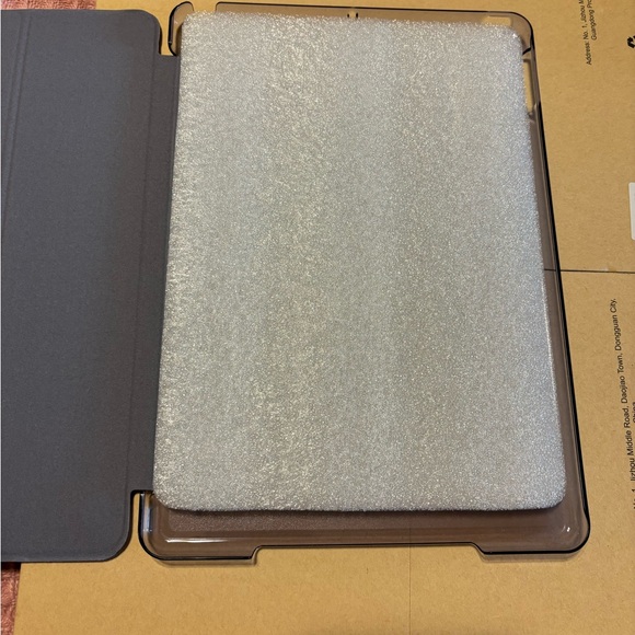 🌻iPad cover case - Picture 2 of 3